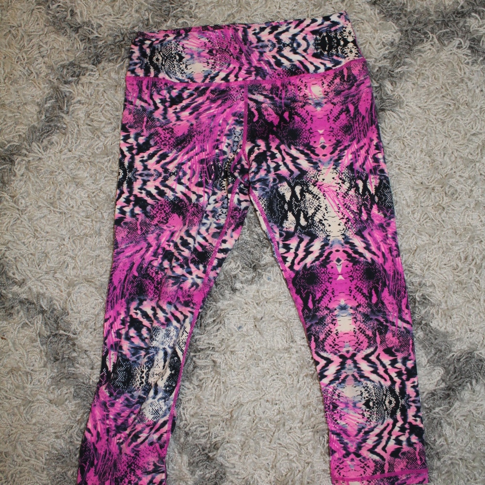 Lulu Lemon crop pants